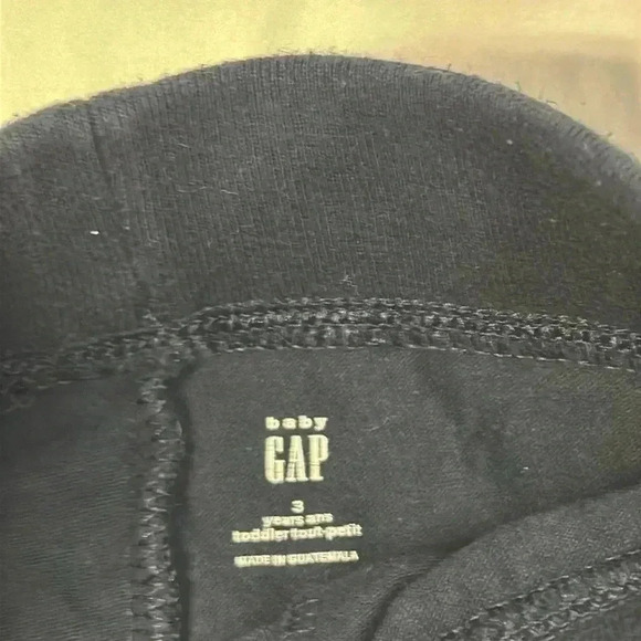 GAP - pair  of joggers/sweatpants. Size 3 - Picture 6 of 7